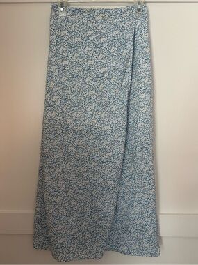 Blue Floral Maxi Skirt size small in excellent condition